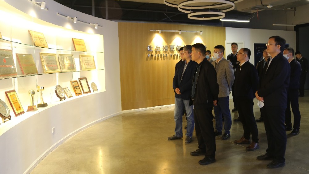 中鐵六局、中鐵武漢電氣化局考察團(tuán)來訪少海匯，關(guān)注海驪核心產(chǎn)品能力發(fā)展