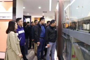 融創(chuàng)華中區(qū)域客人訪問海驪總部，推進多元化住居合作!